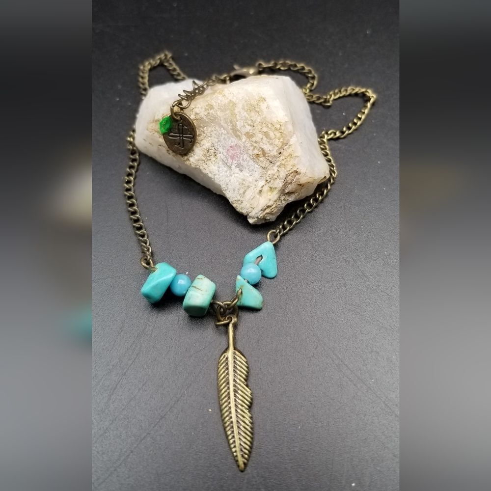Bohemian nature witch feather bracelet. B412